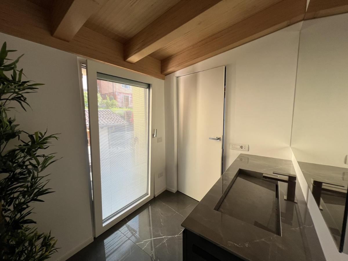 Luxury Lakefront Penthouse レッツェノ エクステリア 写真